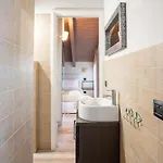 Apartment Mansardina A 5 Minuti A Piedi Dal Centro Citta